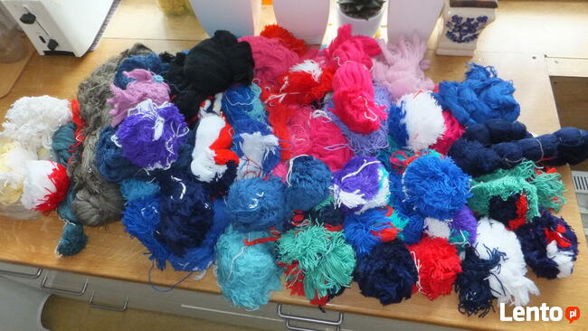 Włoczka na pompony różnokolorowa