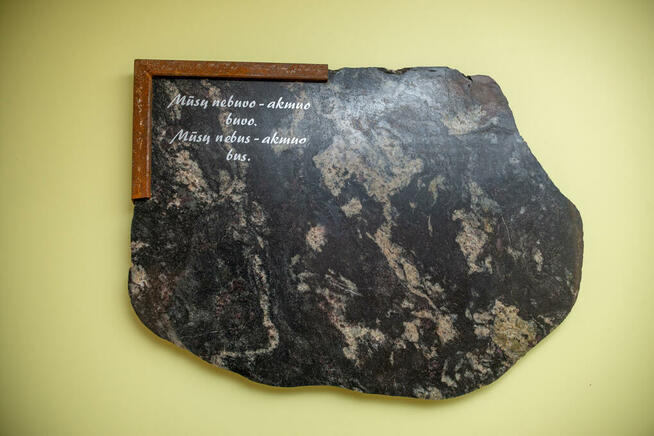 Rzeźby, obrazy z kamienia (sklulptūros, paveikslai iš akmens