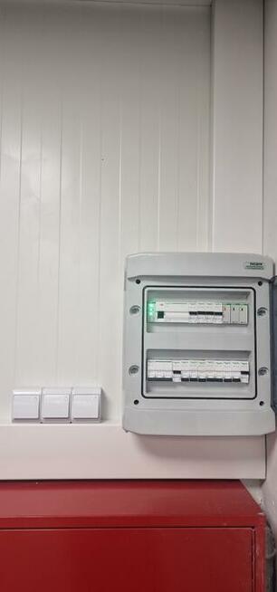 Monitoring Alarmy Napędy do bram Domofon Elektryk