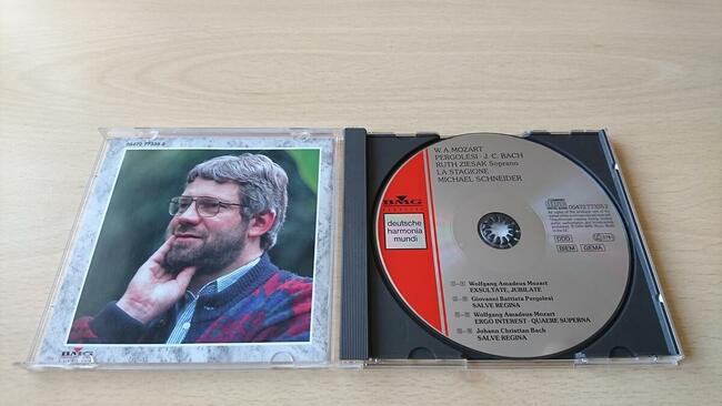 Mozart, Exultate Jubilate. Pergolese, Salve Regina