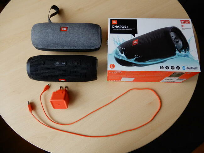 JBL Charge 3