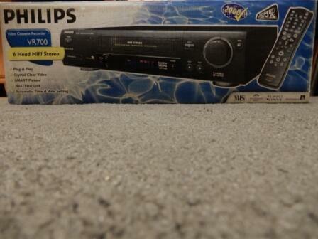 Magnetowid Philips VR700