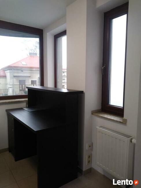 Właściciel wynajmie lokal usługowo-biurowy