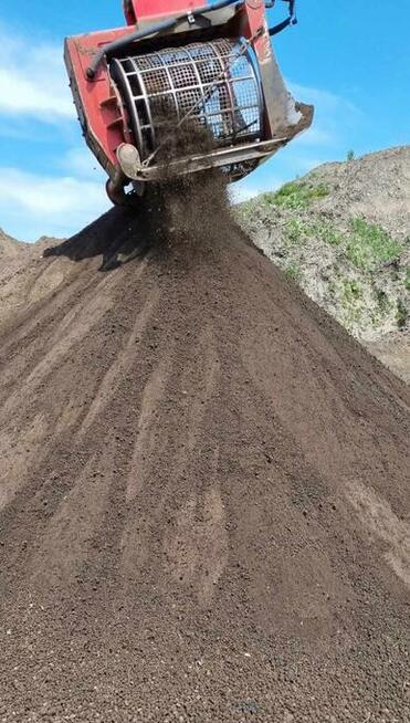 Roboty ziemne oraz transport materiałów sypkich