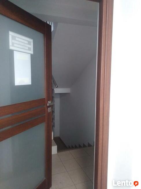 Właściciel wynajmie lokal usługowo-biurowy