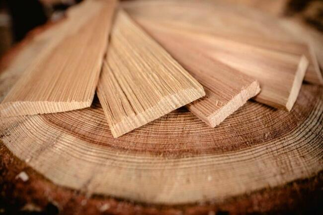 Łupane gonty modrzewiowe , łupany gont elewacyjny , alpejski