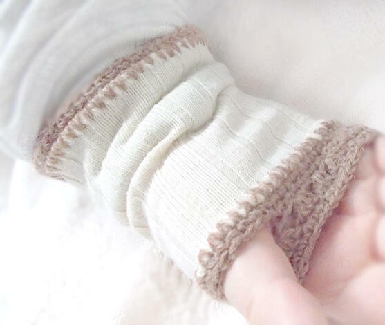 beżowo kremowe mitenki