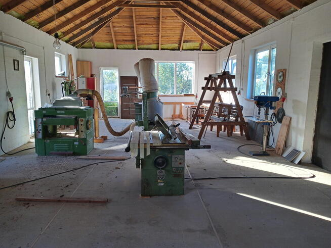 Przemysłowe maszyny stolarskie sprzedam