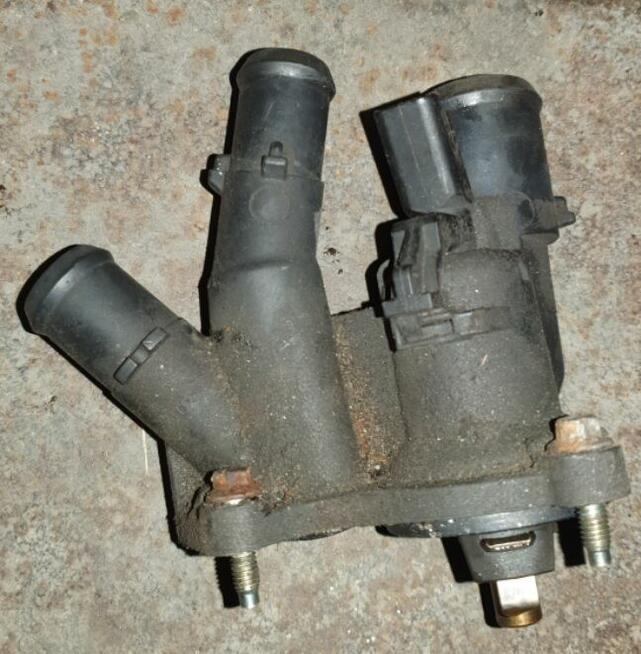 Obudowa termostatu fazowego Ford Focus Mk2 Ti