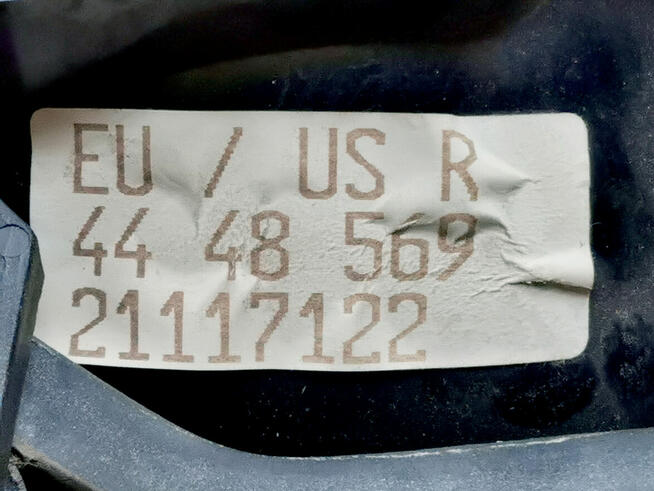 Saab 900 NG Lampa prawy tył z zamkiem - 80 zł.