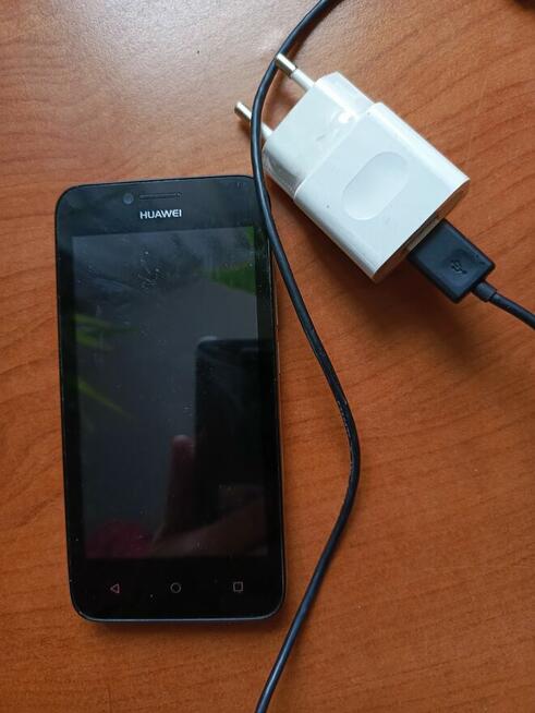 telefon HUAWEI Y560-L01