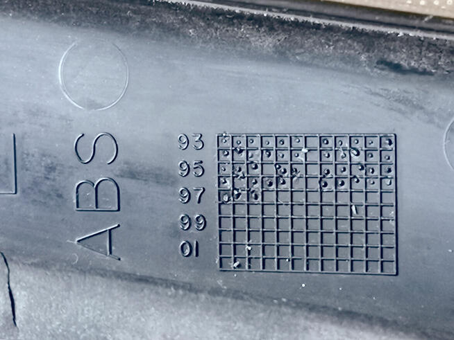 Saab 900 NG Lampa lewy tył - 80 zł.