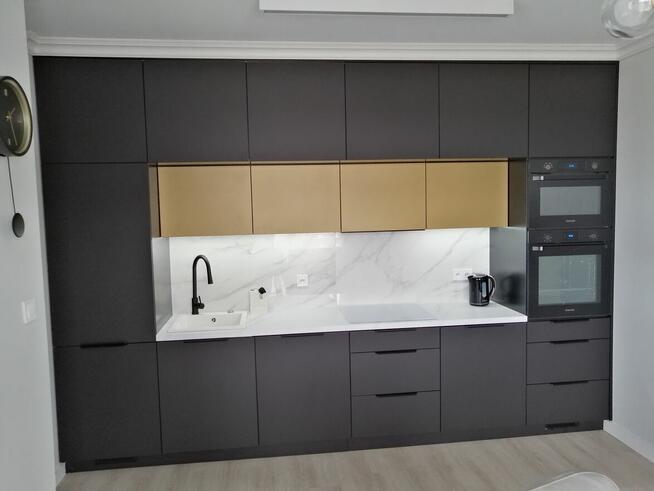 Meble na wymiar | kuchenne | łazienkowe| biurowe | do salonu