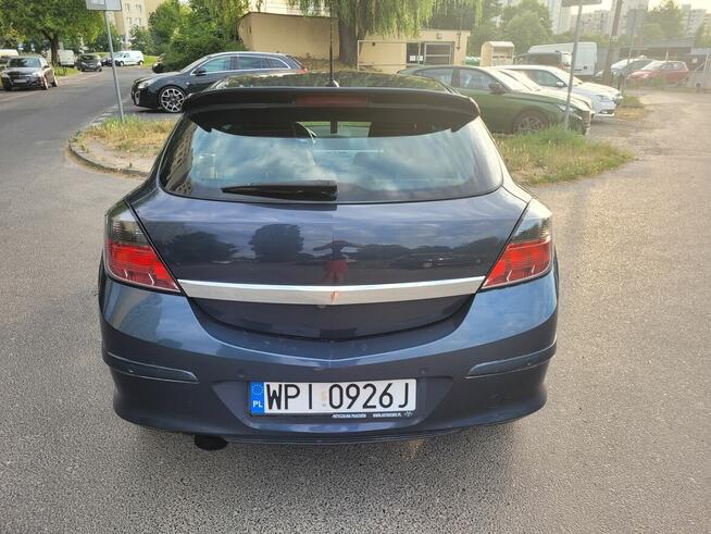 Opel Astra GTC 1.6 Turbo Innovation 2007 · 249 000 km ·