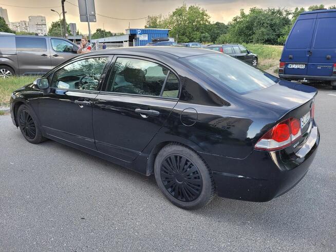 Honda Civic 1.8 Executive 2009 · 221 000 km · 1 799 cm3