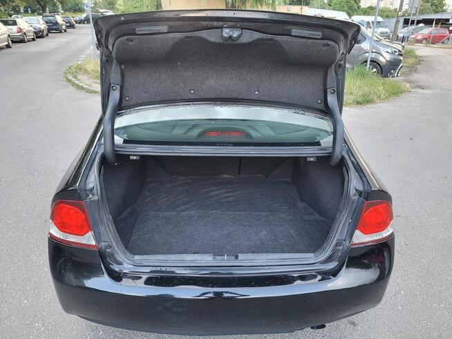 Honda Civic 1.8 Executive 2009 · 221 000 km · 1 799 cm3