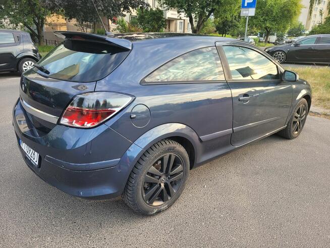 Opel Astra GTC 1.6 Turbo Innovation 2007 · 249 000 km ·