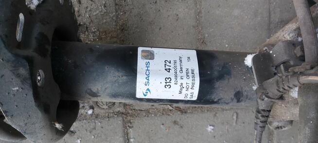 VW Passat B7 Mcperson kompletny 313472 prawy przód zwrotnica