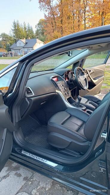 Sprzedam opel/vauxhall astra J