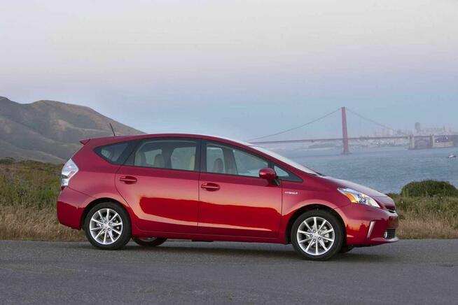 Wynajem Taxi – TOYOTA PRIUS PLUS – 92 PLN / Dzień