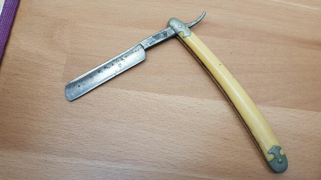 Stara polska brzytwa SFK