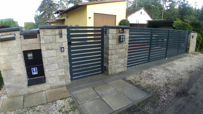 Ogrodzenia murowane bloczek gładki / łupany -budowa ogrodzeń