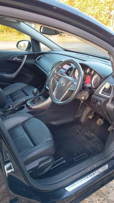 Sprzedam opel/vauxhall astra J