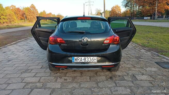 Sprzedam opel/vauxhall astra J