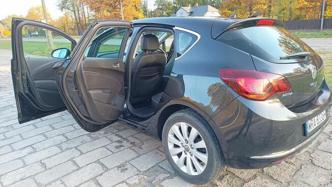 Sprzedam opel/vauxhall astra J