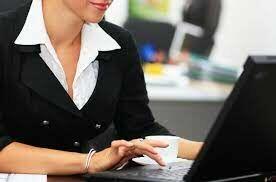 Asystentka szuka rozwojowej pracy i dobrej płacy