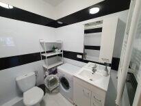 Komfortowa kawalerka z osobną kuchnią, garaż