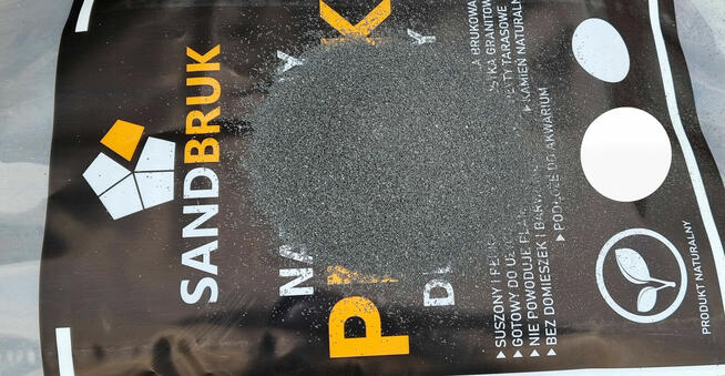 Suchy Piasek Bazaltowy Fuga Zasypka Grafit Do Kostki 0,5-1mm