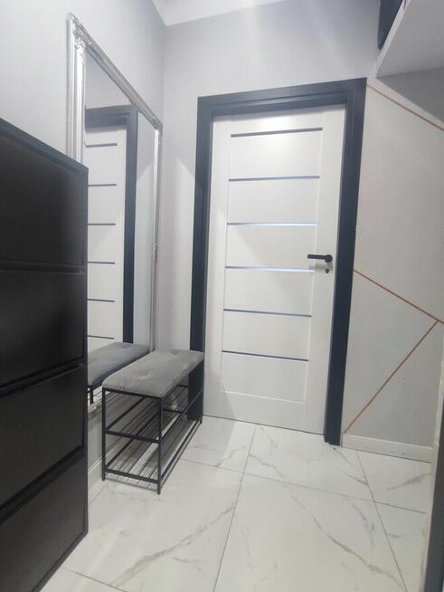 Zamienie 2 pokoje przy Metrze Slodowiec na min 3 pokoje