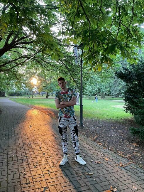 Wynoszenie gruzu, demontaż, przygotowanie mieszkań