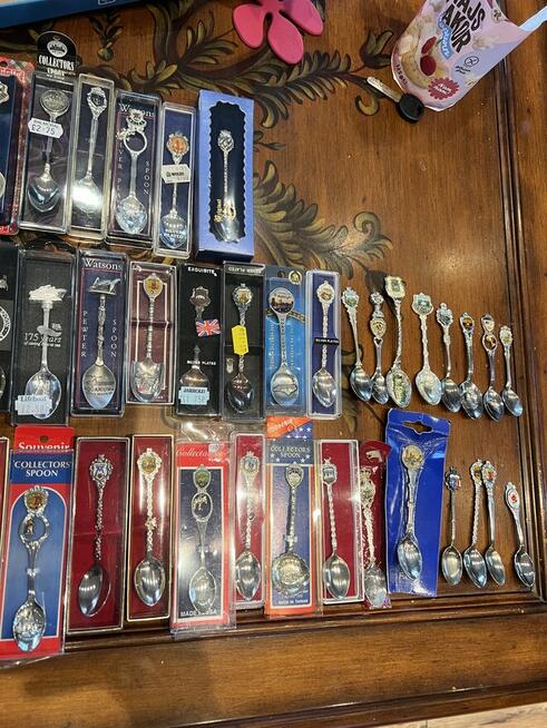 Wielka wyprzedaz ! Zbiór pięknych łyżeczek i duzo wiecej.