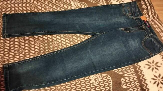 Sprzedam nowiutkie spodnie jeans size 36 / L30