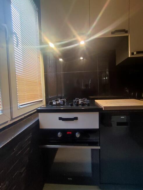 Zamienie 2 pokoje przy Metrze Slodowiec na min 3 pokoje