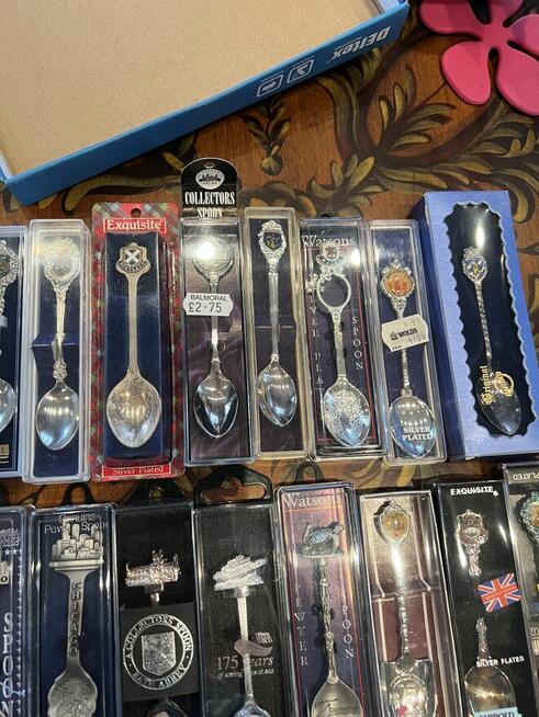 Wielka wyprzedaz ! Zbiór pięknych łyżeczek i duzo wiecej.