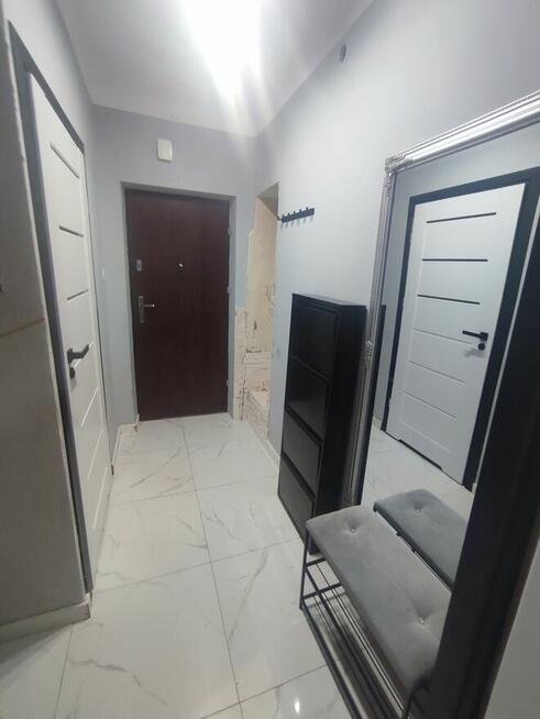 Zamienie 2 pokoje przy Metrze Slodowiec na min 3 pokoje