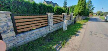 Deska ogrodzeniowa komorowa