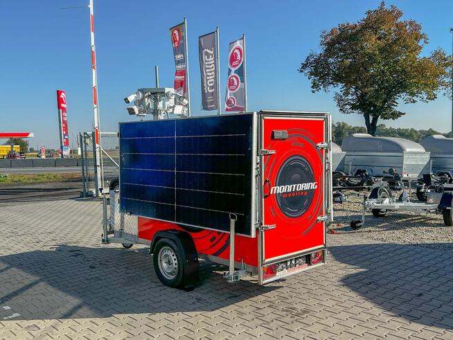 Przyczepa do monitoringu do ochrony kontener z kamerami