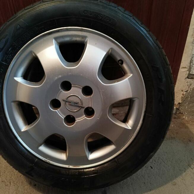 Sprzedam FELGI ALUM. szt . 4 , do OPLA VECTRY 205/55R16
