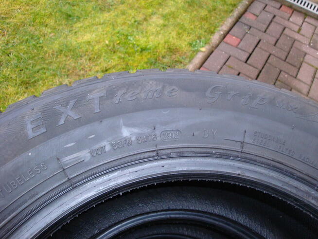 4x opony zimowe Winter Claw 215/65R16 98T Extreme Grip MX