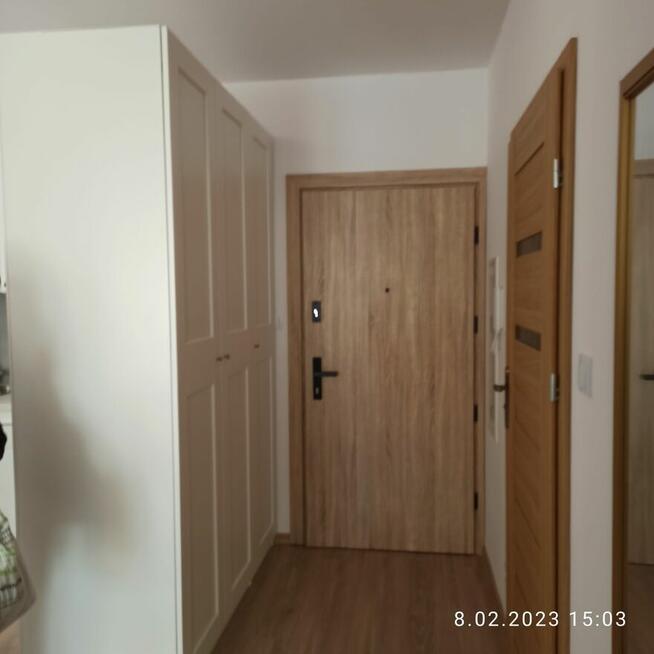 2 pokojowe ładne mieszkanie umeblowane i postój w hali