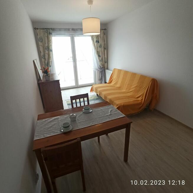 2 pokojowe ładne mieszkanie umeblowane i postój w hali