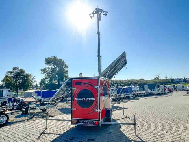 Przyczepa do monitoringu do ochrony kontener z kamerami