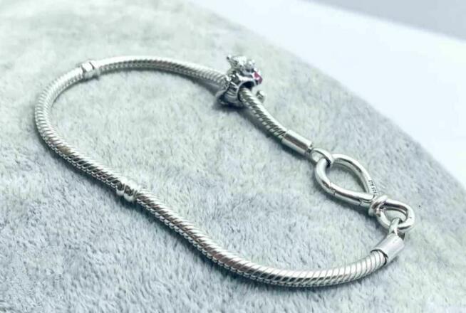 Srebrna bransoletka PANDORA nieskończoność ŚWIĘTA, SYLWESTER