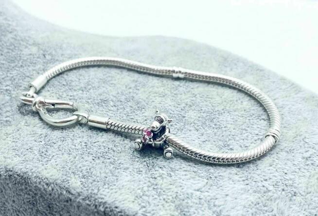 Srebrna bransoletka PANDORA nieskończoność ŚWIĘTA, SYLWESTER