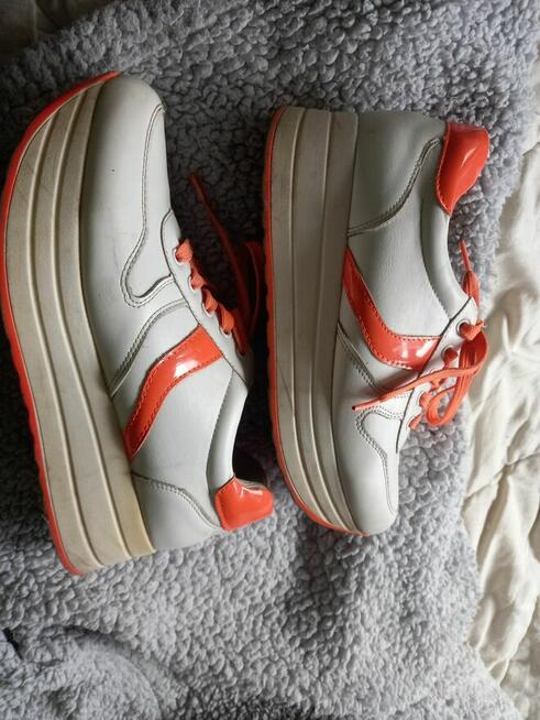 Adidasy 39 do lekkiego odswiezenia