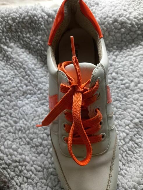 Adidasy 39 do lekkiego odswiezenia